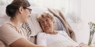 SE BUSCA CUIDADOR/A 6 HORAS DIARIAS, DÍA POR MEDIO (MÍNIMA EXPERIENCIA). INCORPORACIÓN INMEDIATA, BUEN SUELDO Cuidador en Argentina Empleo de Cuidadora en Buenos Aires Empresa de Internación Domiciliaria Caregiver Home Hospitalization Company