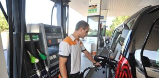 SE SOLICITA EXPENDEDOR/A DE GASOLINA (POCA EXPERIENCIA), TURNO TARDE. SALARIO 1.533,00 € AL MES Expendedor de Gosolina en España Personal para estacion de gasolina Gasoline dispenser in Spain Personal for gasoline station