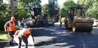 SE SOLICITAN OBREROS DE PAVIMENTACIÓN (8 PUESTOS DISPONIBLES), NO REQUIERE EXPERIENCIA PREVIA. PAGO HASTA $25.43 POR HORA Obreros de Pavimentación empleo en New York empleo de construcción en estados unidos Empleo sin experiencia en USA Paving Workers Jobs in New York