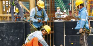 SE SOLICITAN OBREROS DE LA CONSTRUCCIÓN (8 VACANTES), POCA EXPERIENCIA. PAGO $21.23 POR HORA, 40 HORAS SEMANALES Obreros de la Construcción en USA Obreros de la Construcción en Estados Unidos empleo en Nebraska Construction Workers in USA employment in Nebraska