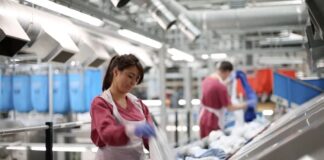 SE SOLICITA AYUDANTE DE LAVANDERÍA (NO REQUIERE EXPERIENCIA, SE CAPACITARÁ). PAGO $19.00 POR HORA, 40 HORAS SEMANALES Ayudante de Lavandería en Canadá empleo en Columbia Británica Personal Para Lavanderia en Canadá empleo sin experiencia en Canadá Laundry Helper in Canada Employment without experience in Canada