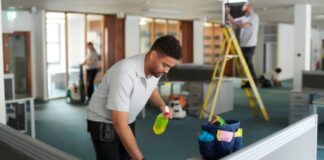 SE SOLICITAN 4 LIMPIADORES PARA LIMPIEZA DE CASAS Y OFICINAS PRIVADAS (HOMBRES Y MUJERES), NO REQUIERE EXPERIENCIA. BUEN PAGO Limpiadores en USA Empleo sin experiencia en USA empleo en Nantucket empleo en Massachusetts Cleaners in USA Employment without experience in USA