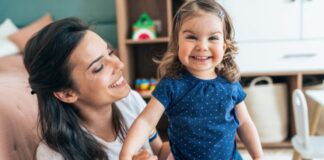 SE SOLICITA NIÑERA PARA EL CUIDADO DE NIÑA DE 1 AÑO Y 9 MESES. TRABAJO POR HORAS, MAÑANA O TARDE Niñera Cuidadora de niños canguro tata Nanny Babysitter