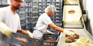 SE SOLICITA OPERARIO DE EMPAQUE PARA INDUSTRIA PANIFICADORA (TURNO NOCHE), EXCELENTE SALARIO Y BENEFICIOS Operario de Empaque Industria Panificadora Pan Artesanal en Buenos Aires Packaging Operator Baking Industry Artisanal Bread in Buenos Aires