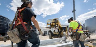 SE SOLICITA OBRERO DE CONSTRUCCIÓN (CON O SIN EXPERIENCIA), TRABAJO PERMANENTE. PAGO ENTRE $18.00 A $26.00 POR HORA Obrero de Construcción en Canadá empleo en Quebec empleo sin experiencia en Canadá Construction Worker in Canada Jobs in Quebec